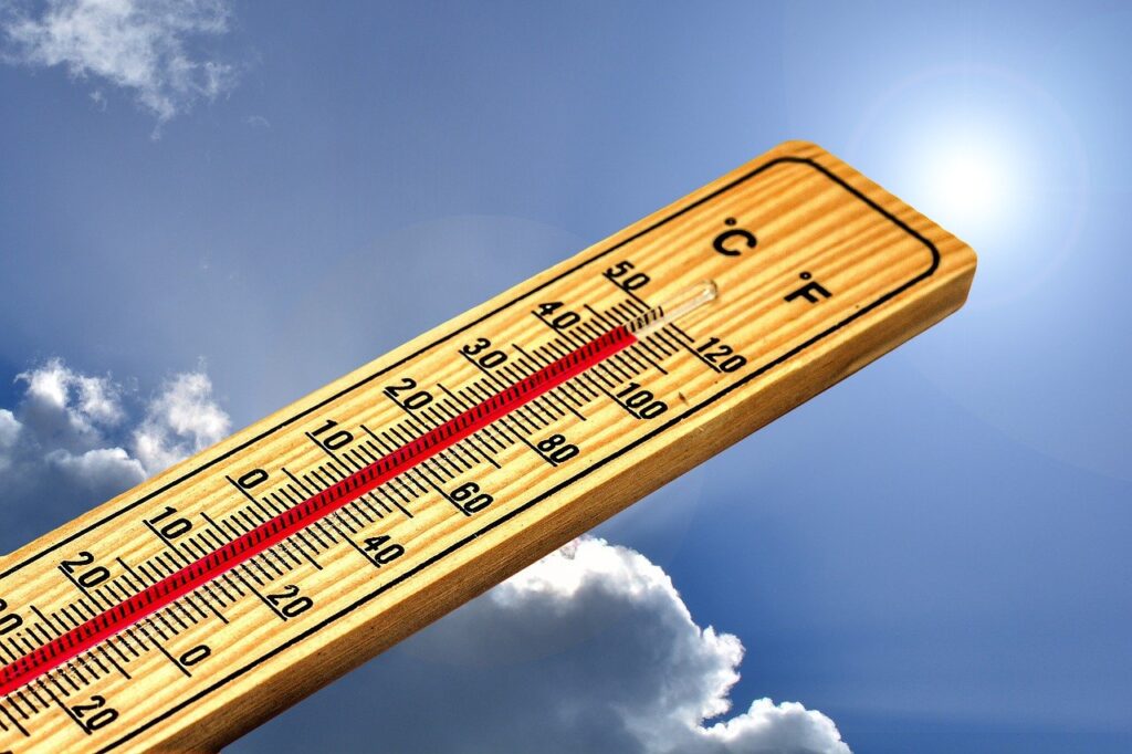 Thermometer showing forty five degrees hot weather